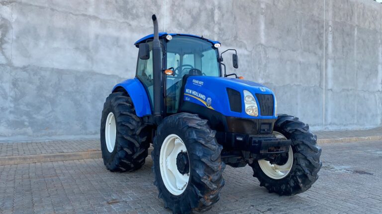 NEW HOLLAND T6 110