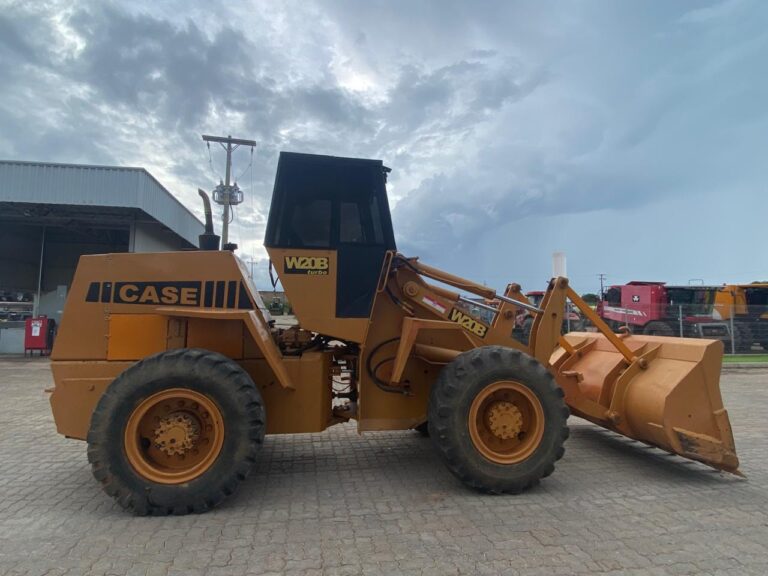 PA CARREGADEIRA W20B