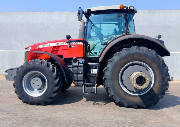 TRATOR MASSEY FERGUSON  MF 8732 Dyna VT