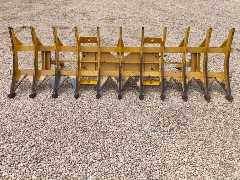 IMPLEMENTO DESENLEIRADOR TATU DE11